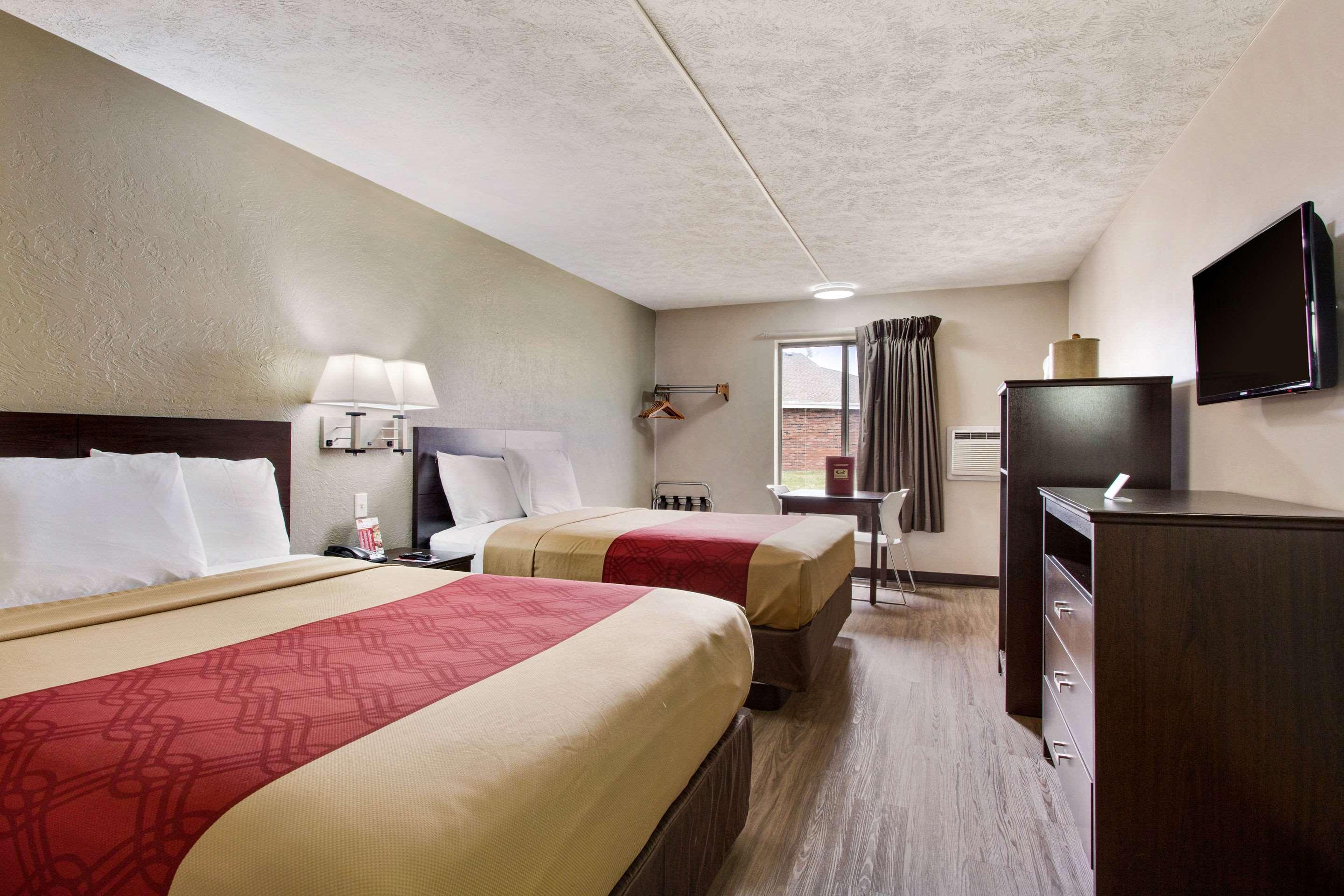 Red Lion Inn & Suites Olathe Kansas City Esterno foto