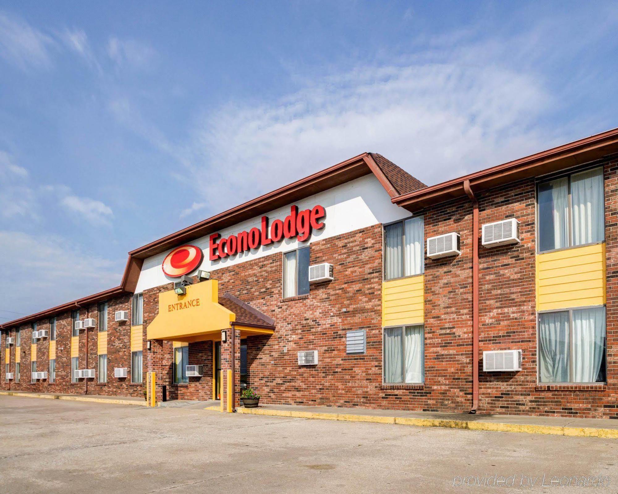 Red Lion Inn & Suites Olathe Kansas City Esterno foto
